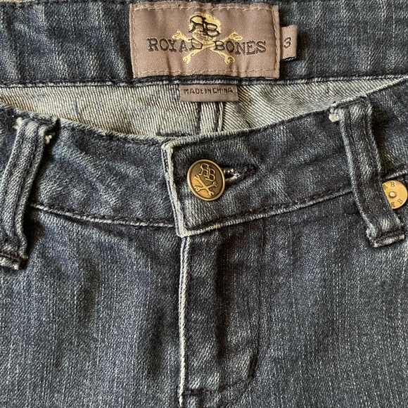 Royal Bones Jeans Size 3 with Skull Pockets☠️ - Picture 3 of 5